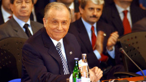 size_810_16_9_ex-presidente-da-romenia-ion-iliescu