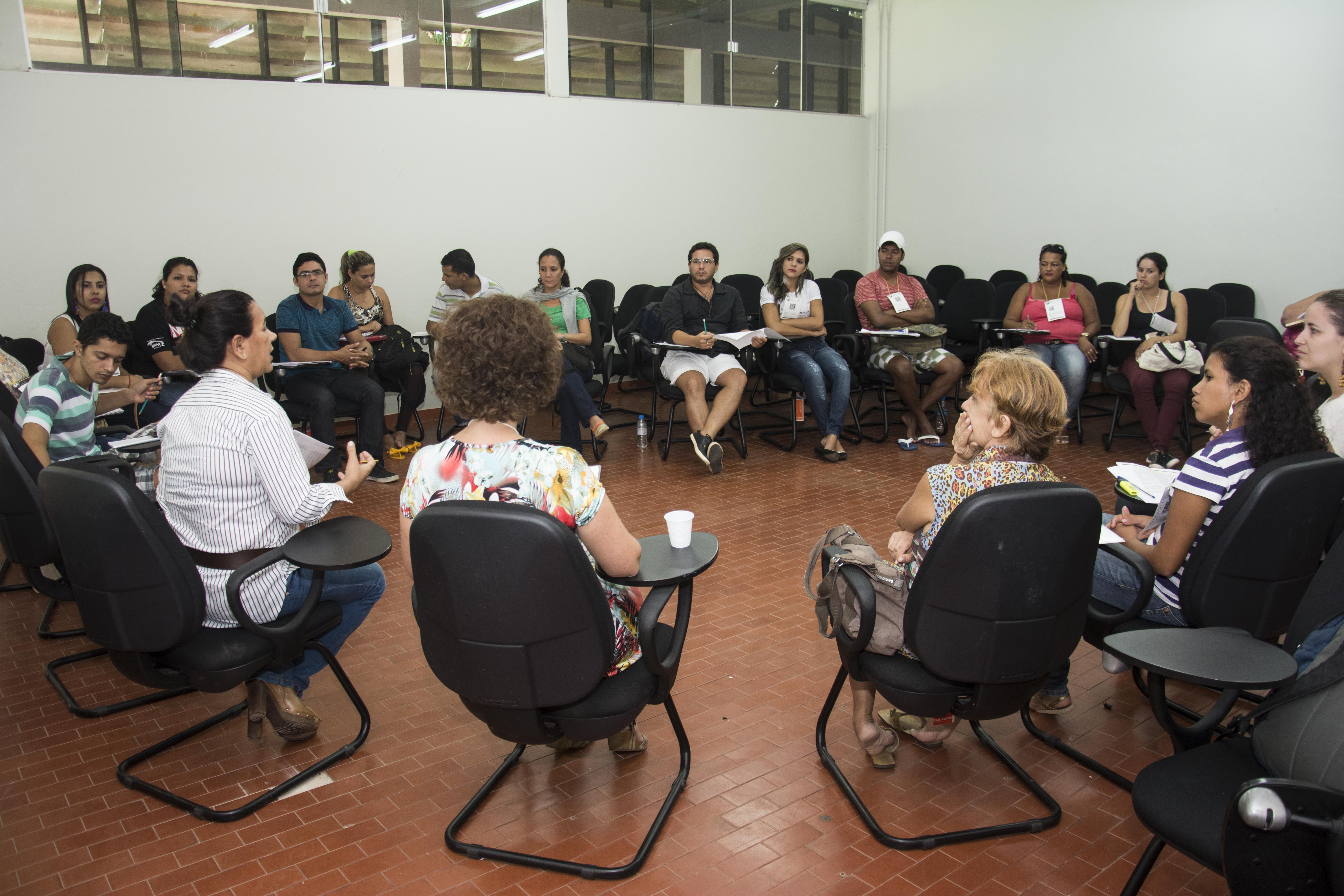 Huni Kuin é apresentado no 3° dia do IX Simpósio Linguagens e Identidades