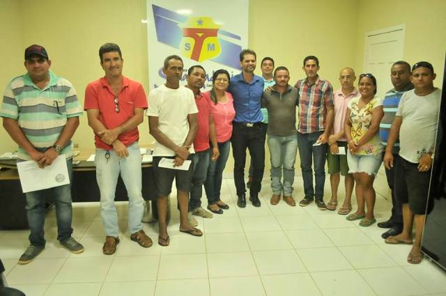 Prefeito Mano Rufino se reune com presidentes de Bairros do município
