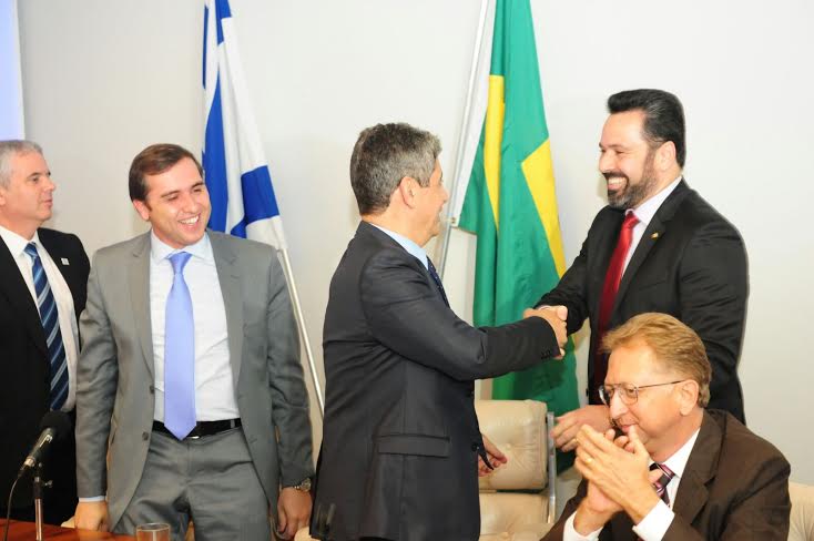 Alan Rick participa de encontro com parlamento de Israel, em Brasília