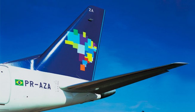 Azul é condenada a pagar R$ 25 mil a passageiro que desmaiou durante voo