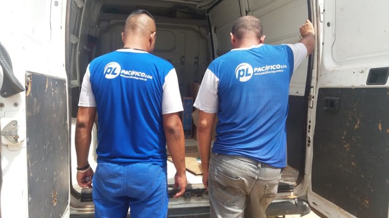 Funcionários da empresa foram feitos reféns durante o assalto