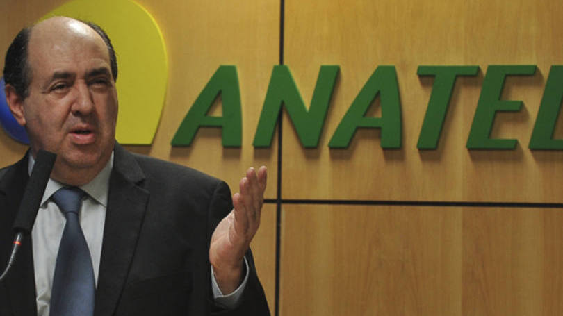 Presidente da Anatel é contra o regime público para a Internet