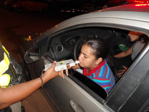Legenda: Operação Álcool Zero é uma das estratégias para diminuição de acidentes de trânsito/Foto: Andréia Nobre