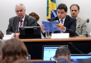 reunião do Conselho de Ética,para que o Relator Marcos Rogério faz a leitura do seu Relatório.