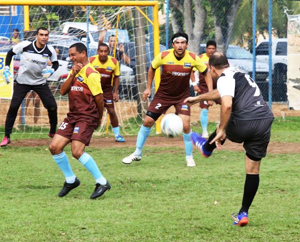 Avenida Rio de Janeiro conquista título da IX Copa Ouro Master da AABB