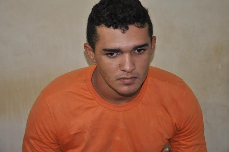 2º Batalhão prende homem portando pistola de grosso calibre