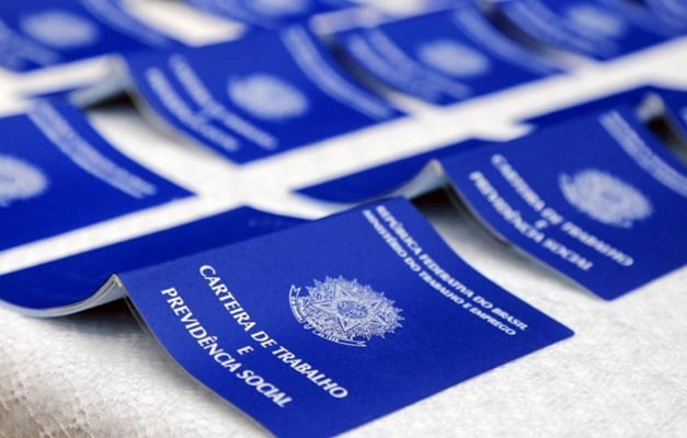 brasil-fecha-2-15-com-aumento-no-desemprego