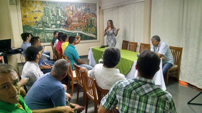 “É importante a formação e salutar a ideia do partido em promover estes eventos”, salientou a pré-candidata Charlene Lima