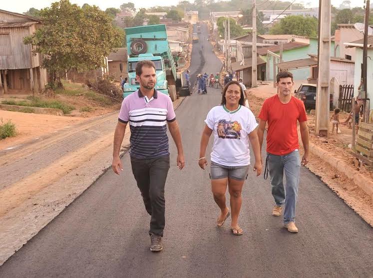 Iaco: Mano Rufino desafia a crise e apresenta vários investimentos em Sena no ano de 2015