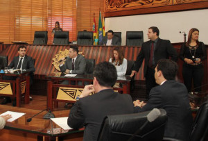 Orçamento do Estado para 2016 será votado na Aleac