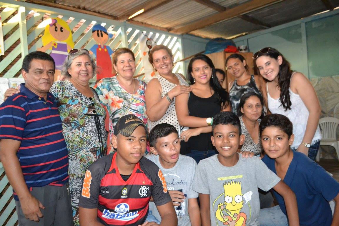 Natal Solidário na Baixada da Habitasa promovido pelo PSDB Mulher reúne dezenas de crianças