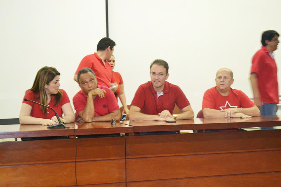 PT realiza plenária estadual e lideranças voltam a falar em “golpe” contra Dilma