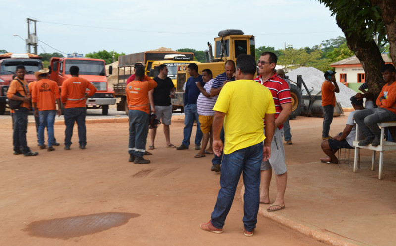 Servidores terceirizados da Emurb param atividades/Foto: Charton Lopes/ContilNet