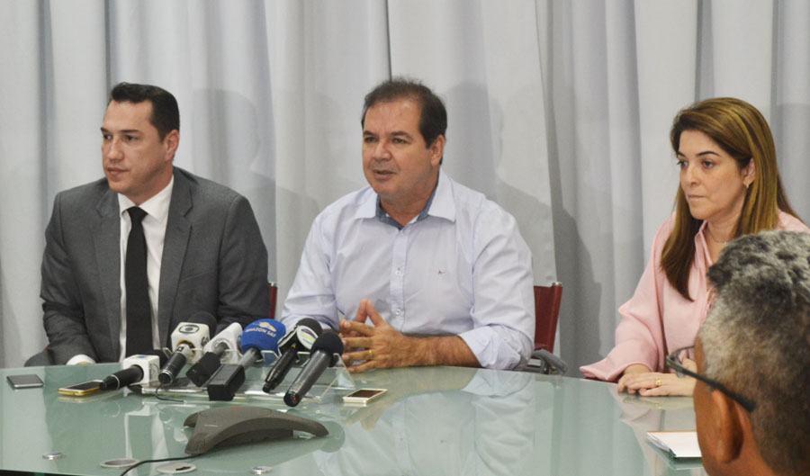 Tião Viana ataca o PSDB e chama Eduardo Cunha de “bandido” ao comentar pedido de impeachment