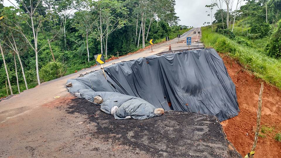 A situação do trecho da BR-364, sentido Sena Madureira/Manoel Urbano/Foto: Aldejane Pinto