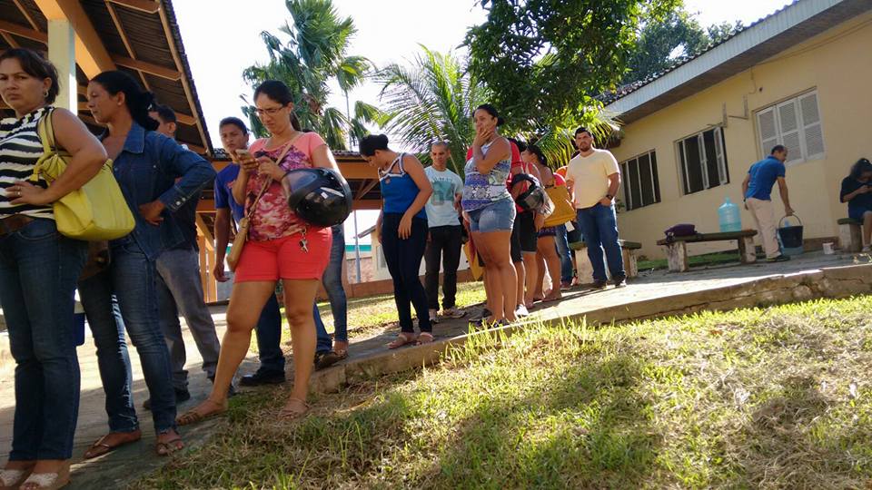 Estão abertas as matrículas da rede pública; filas marcam primeiro dia