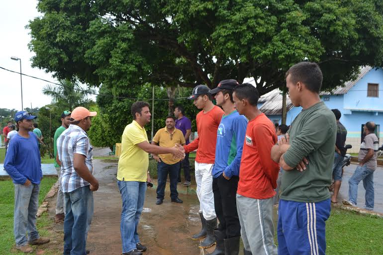 Gladson Cameli defende novo plano de desenvolvimento para municípios acreanos