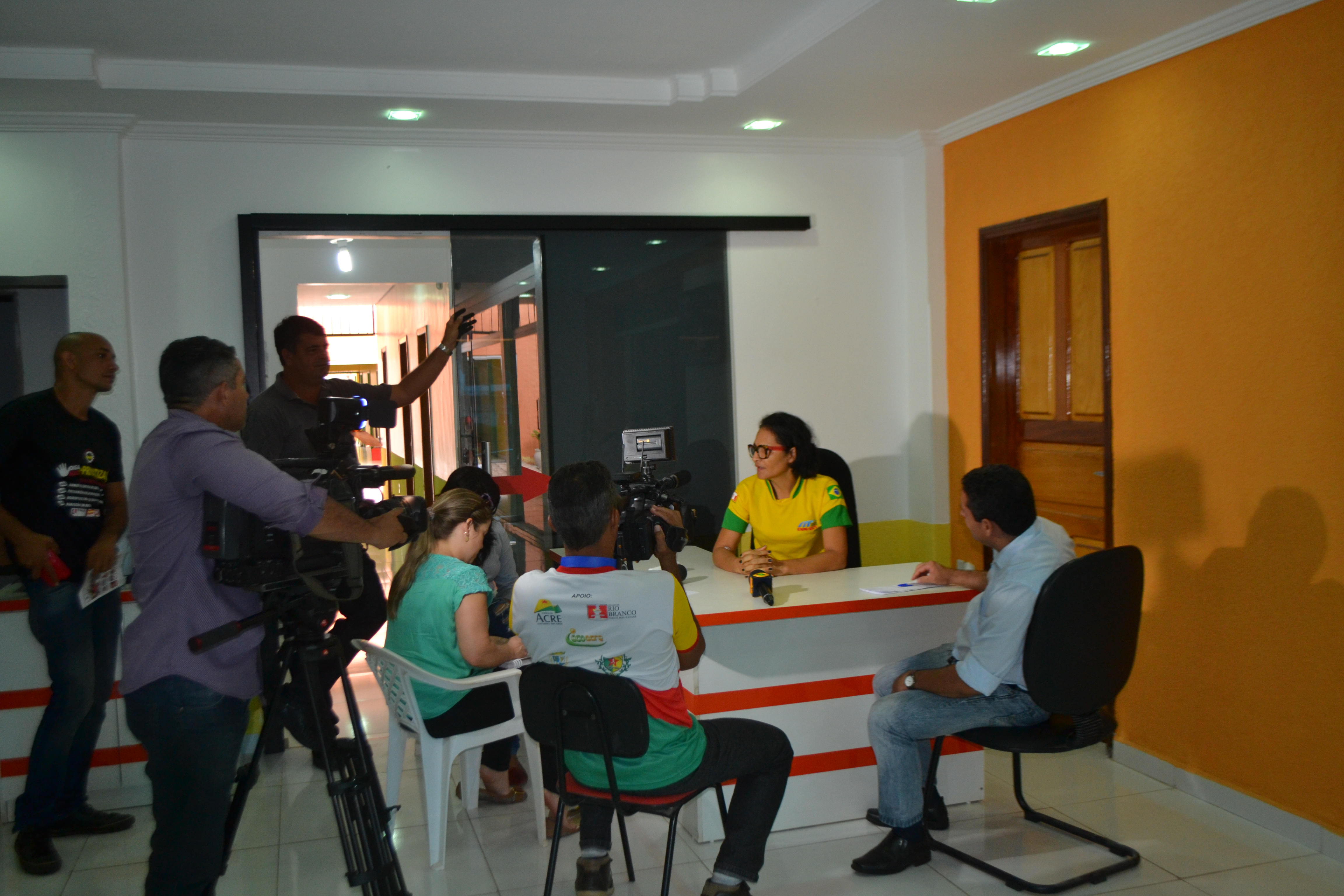 Rosana em entrevista concedida a emprensa/Foto: ContilNet