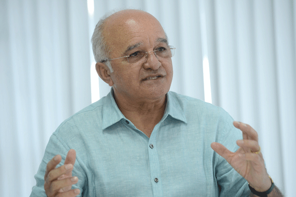 TRE do Amazonas retoma julgamento para cassação de José Melo