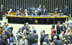 PARLAMENTARES