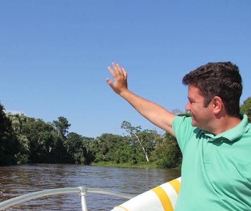 Gladson Cameli realiza ações participativas ouvindo comunidades ribeirinhas