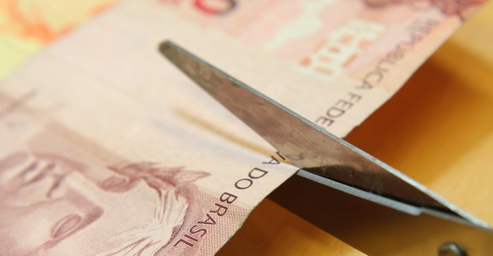 “As pedras estão na mesa, a arena montada; quem vai sobreviver?”