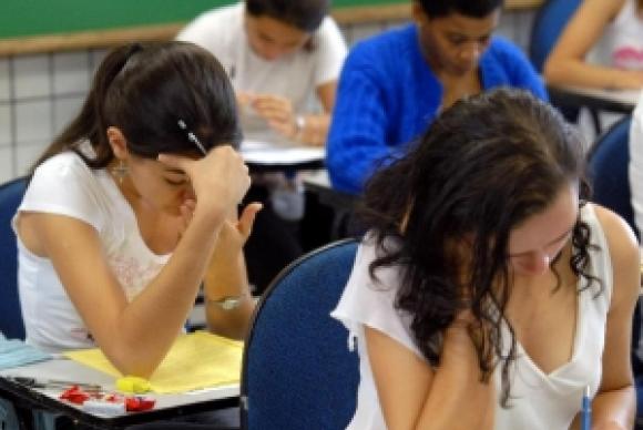 Pode se inscrever no processo seletivo do Fies o estudante que tenha participado do Exame Nacional do Ensino Médio (Enem) a partir de 2010Imagem de Arquivo/Agência Brasil