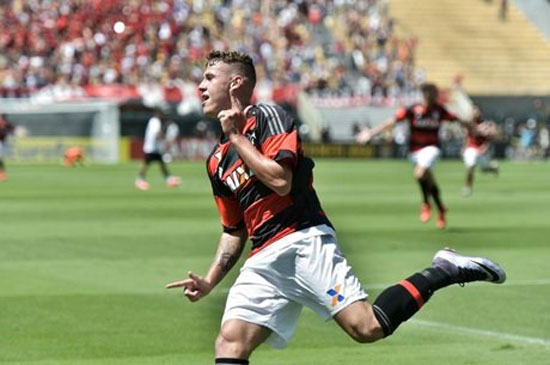 Flamengo vence Corinthians nos pênaltis e é campeão da Copinha