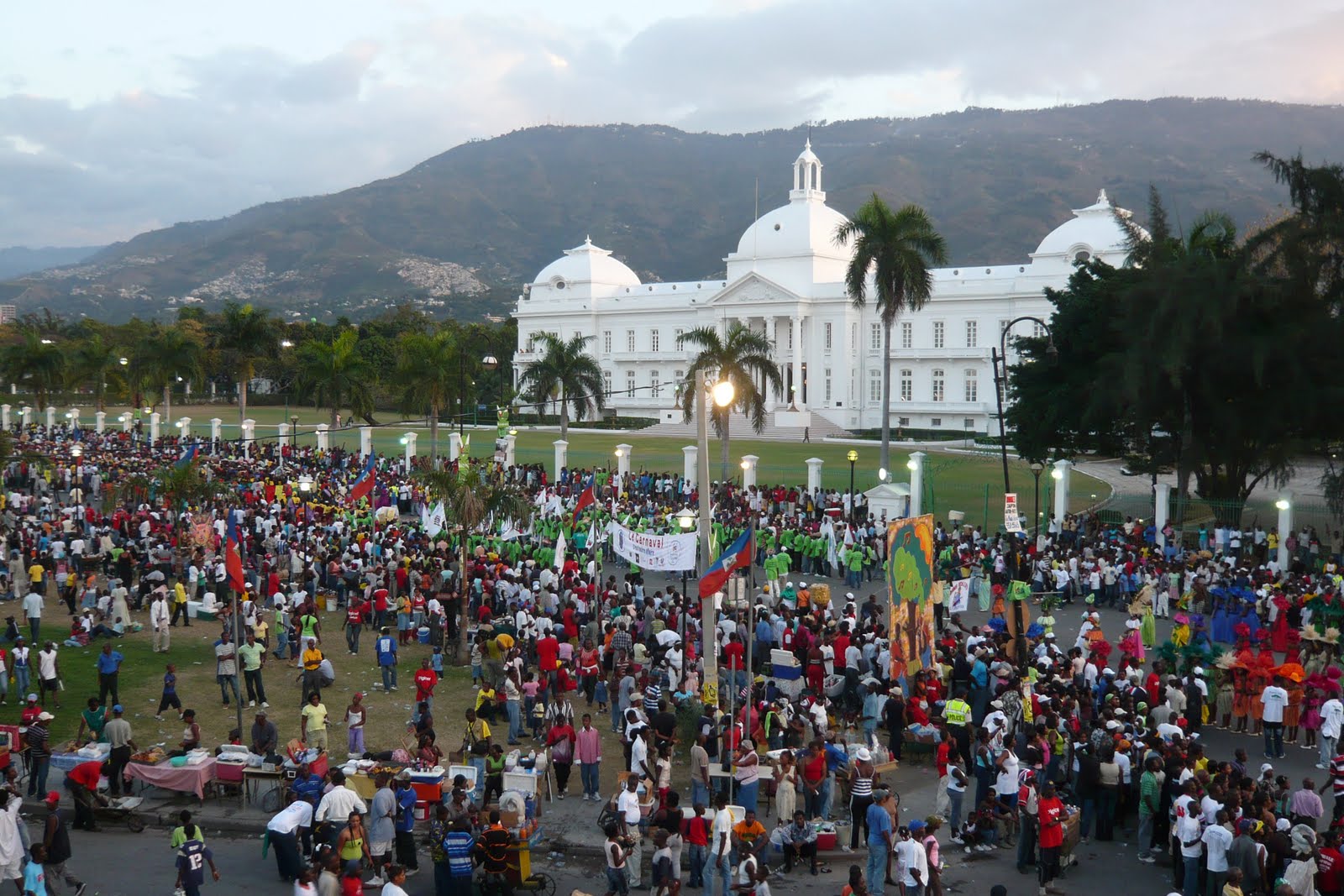 Governo do Haiti mantém segundo turno das eleições presidenciais no domingo