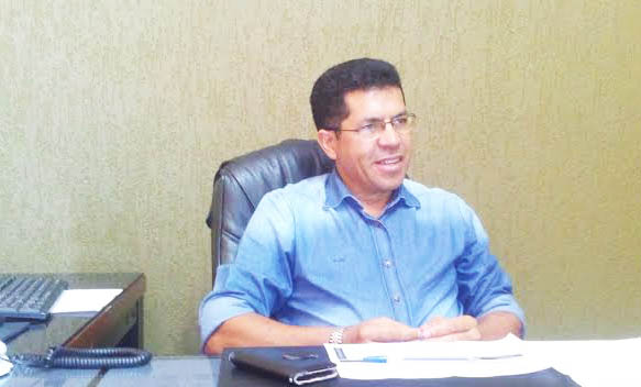 Logo após tomar posse, novo presidente da Acisa critica excessos de imposto do governo do Acre