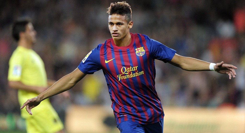 Neymar presta depoimento à Justiça espanhola