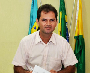 Nesse pagamento que já começou a ser efetuado, a Prefeitura injetou mais de 500 mil reais na economia do município/Foto: ContilNet
