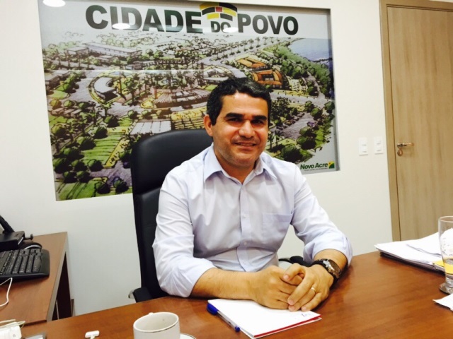 Secretário confirma que sabia do esquema de vendas de casas e por isso denunciou à polícia