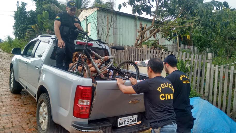 Polícia realiza operação no Bujari e cumpre nove mandados de buscas por tráfico de droga