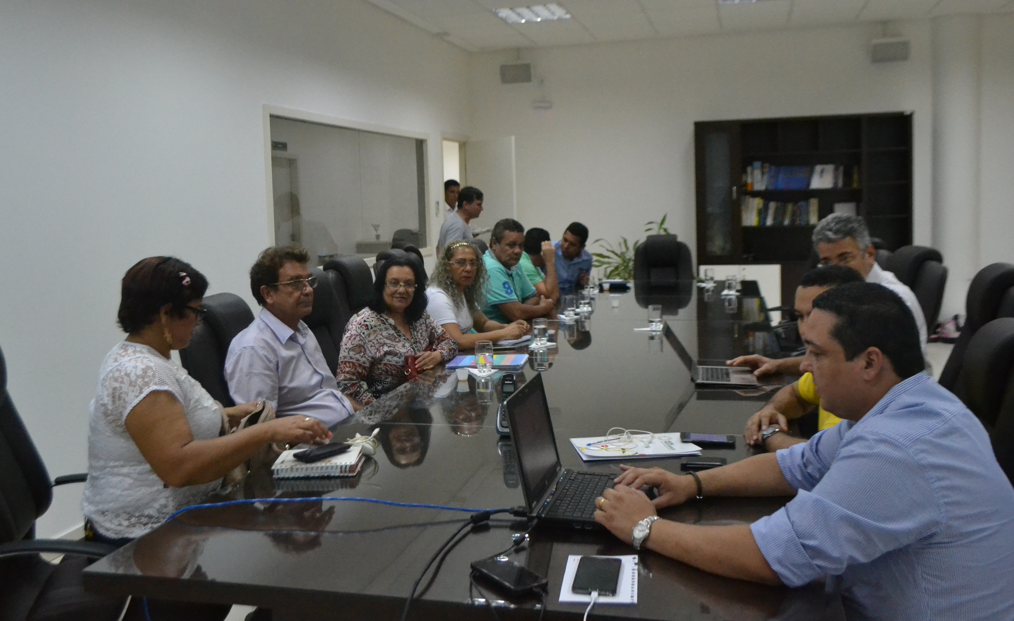 Sindicatos da Saúde e governo mantêm negociações; greve pode acontecer