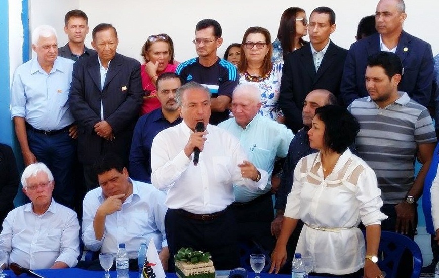 Michel Temer chama Eliane Sinhasique de prefeita e confirma apoio nacional à candidata do PMDB