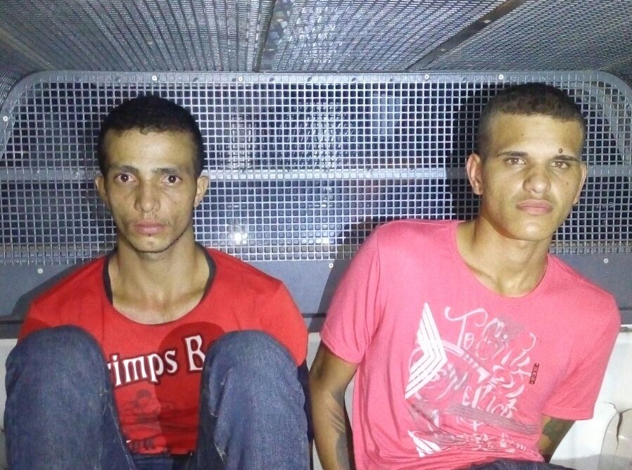 Os assaltantes foram levados a delegacia/Foto: ContilNet