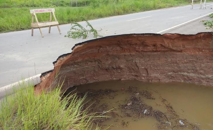 Cidades do Juruá podem ficar isoladas; trecho da BR-364 desmoronou devido fortes chuvas