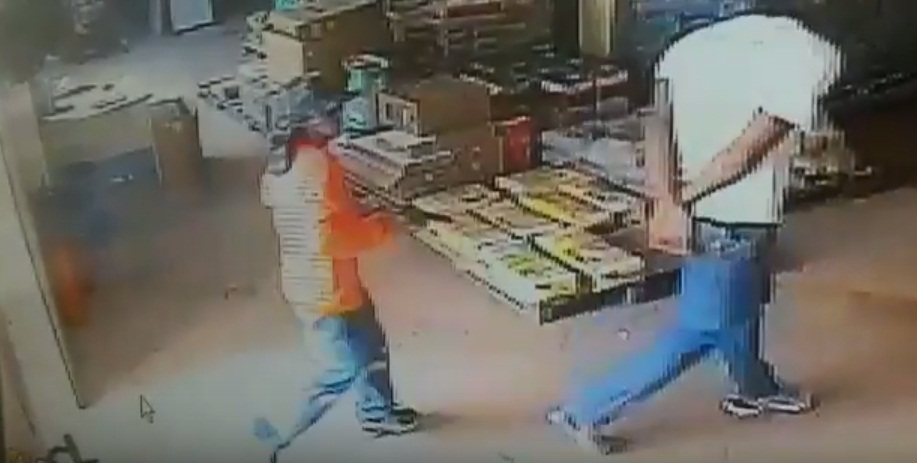 Homens armados invadem Agroboi, rendem funcionários e fogem com dinheiro