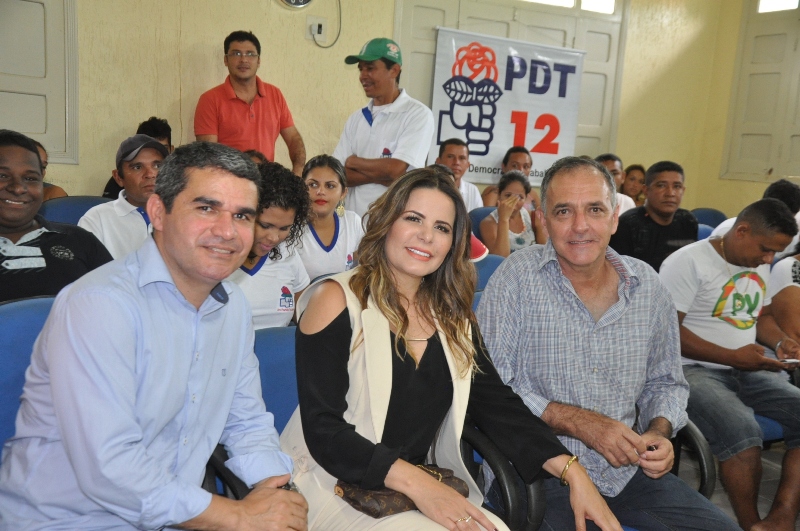 PDT empossa novo diretório em Sena e anuncia apoio à candidatura de Charlene Lima