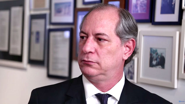 Irritado com manifestantes, Ciro Gomes diz que Lula é ‘um merda’