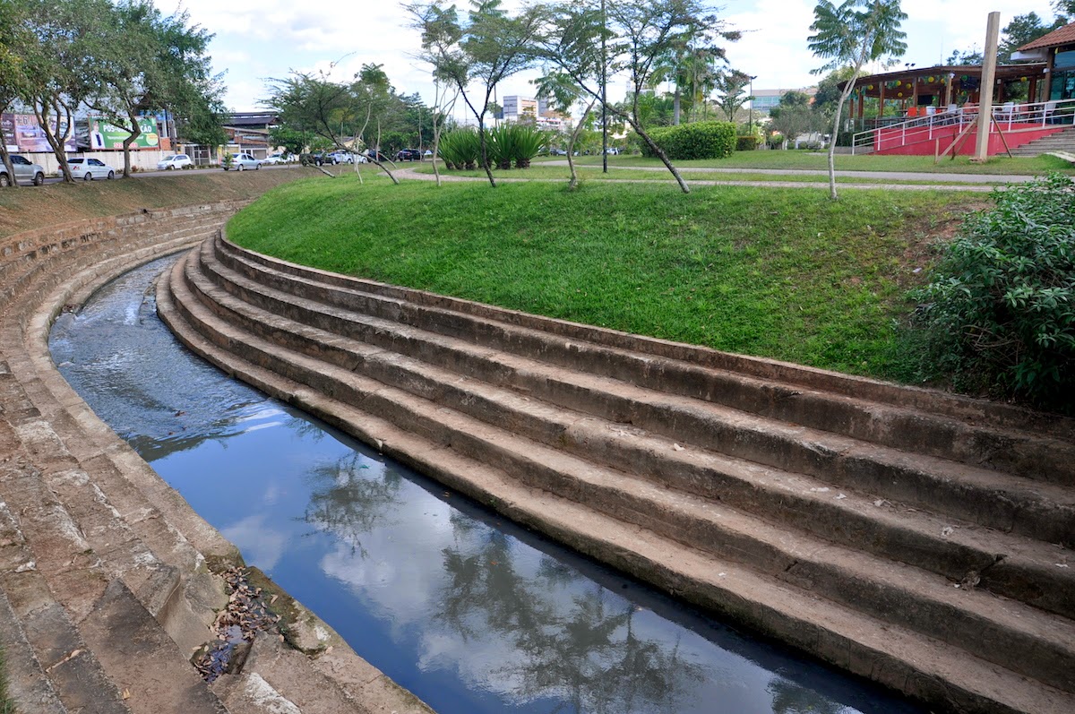 Rio Branco tem o maior esgoto a céu aberto como principal ponto turístico, diz deputado