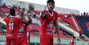 Valério marcou três vezes contra o Vasco/Foto: Manoel Façanha