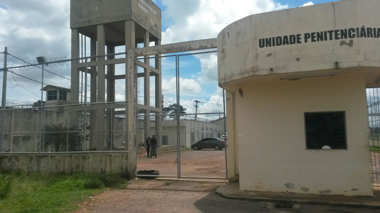 Polícia controla tumulto no presídio do Quinari; detentos exigem mais comida e televisões nas celas