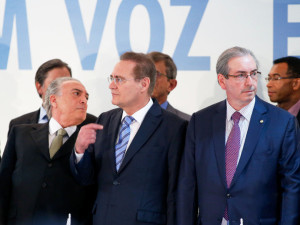 O vice presidente Michel Temer, o presidente do senado, Renan Calheiros, e o presidente da Câmara dos Deputados, Eduardo Cunha, participam do Congresso do PMDB no Hotel Nacional em Brasília, nesta quarta-feira (17)(Pedro Ladeira/Folhapress)