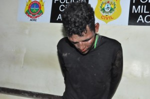 Josemar foi conduzido à delegacia