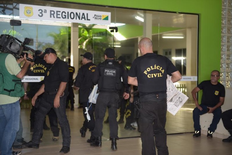 Operação foi deflagrada pela Polícia Civil