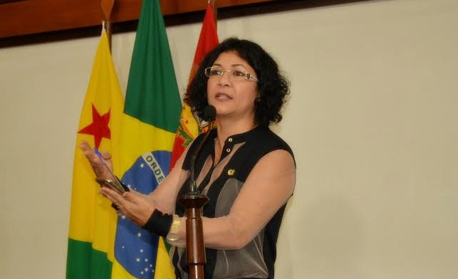 Sinhasique volta a pedir ‘desembarque’ do PMDB do Governo Dilma