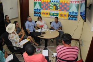 “O Sinteac não abre mão de melhorar a proposta anterior", disse Rosana